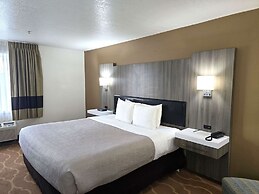 Quality Inn & Suites Longview Kelso