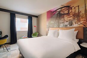 Leonardo Hotel Rotterdam Savoy