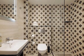 Leonardo Hotel Rotterdam Savoy