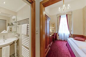 Hotel Stefanie