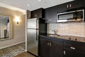 DoubleTree by Hilton Hotel Toronto Downtown
