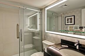 DoubleTree by Hilton Hotel Toronto Downtown