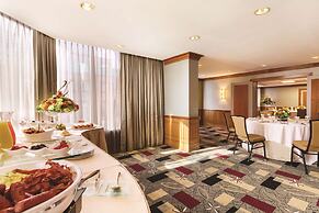DoubleTree by Hilton Hotel Toronto Downtown