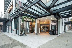 Sandman Signature Vancouver Downtown Hotel