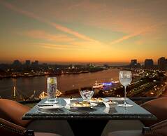 Radisson Blu Hotel, Dubai Deira Creek