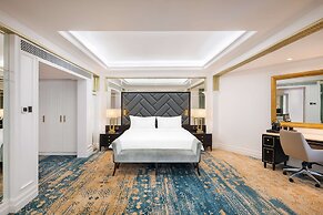 Radisson Blu Hotel, Dubai Deira Creek