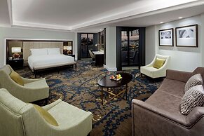 Radisson Blu Hotel, Dubai Deira Creek