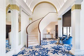 Radisson Blu Hotel, Dubai Deira Creek