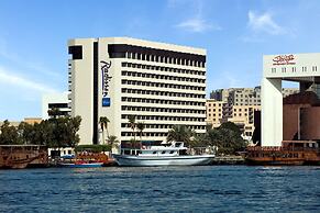 Radisson Blu Hotel, Dubai Deira Creek