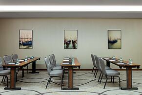 Radisson Blu Hotel, Dubai Deira Creek