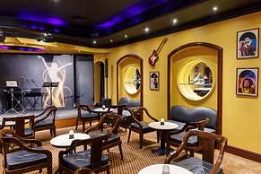 Radisson Blu Hotel, Dubai Deira Creek