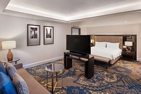 Radisson Blu Hotel, Dubai Deira Creek