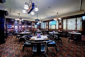 Radisson Blu Hotel, Dubai Deira Creek