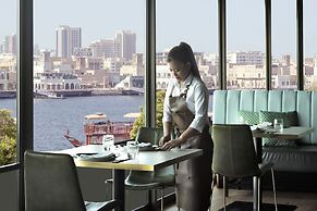 Radisson Blu Hotel, Dubai Deira Creek