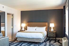 The Yorktowne Hotel, Tapestry Collection by Hilton