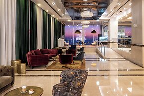 Crowne Plaza Tel Aviv Beach by IHG