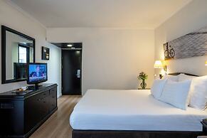 Crowne Plaza Tel Aviv Beach by IHG