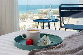 Crowne Plaza Tel Aviv Beach by IHG
