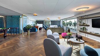 Crowne Plaza Tel Aviv Beach by IHG