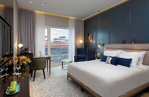 Crowne Plaza Tel Aviv Beach by IHG