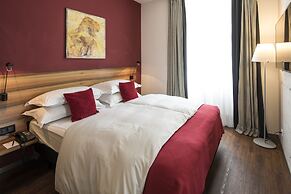 Central Plaza Hotel