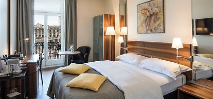 Central Plaza Hotel
