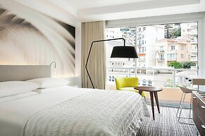 Le Meridien Beach Plaza
