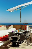 Le Meridien Beach Plaza