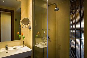 Athens Gate Hotel