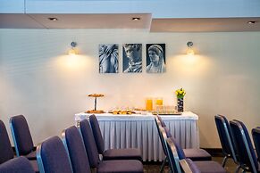 Athens Gate Hotel