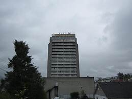 Highliner Hotel & Conference Centre