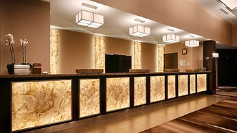 Best Western Plus Lamplighter Inn & Conference Centre