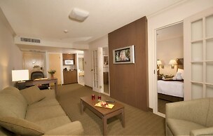 Best Western Plus Lamplighter Inn & Conference Centre