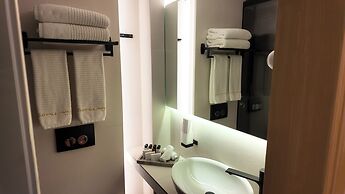 Coral Hotel Athens