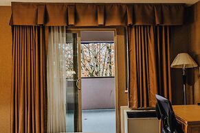 SureStay Plus by Best Western Coquitlam
