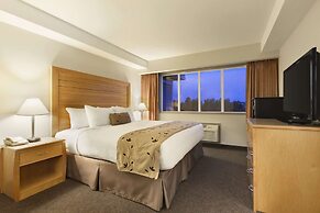 Days Inn by Wyndham Victoria Airport Sidney