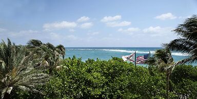 Jupiter Beach Resort & Spa