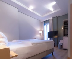 Hotel Bleibtreu Berlin by Golden Tulip