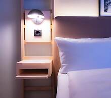 Hotel Bleibtreu Berlin by Golden Tulip