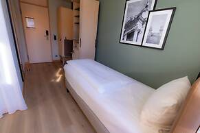 Hotel Bleibtreu Berlin by Golden Tulip