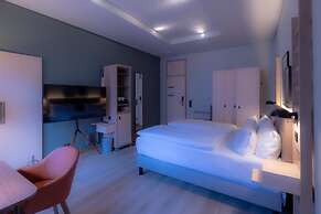 Hotel Bleibtreu Berlin by Golden Tulip