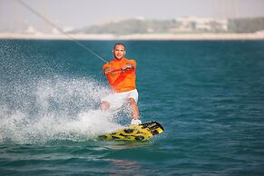 JA Beach Hotel, Dubai