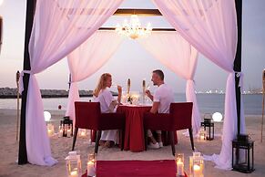 JA Beach Hotel, Dubai