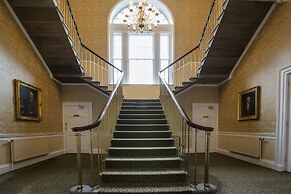 Balbirnie House