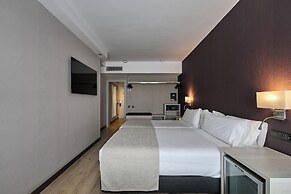 Catalonia Atenas