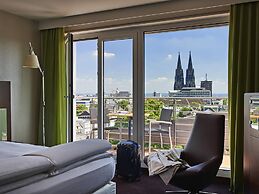 Pullman Cologne