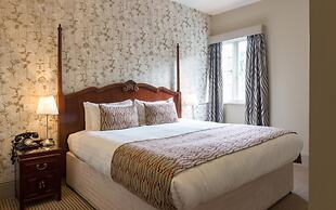 The Crown Manor House Hotel