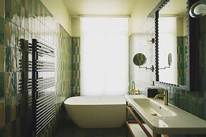 Gounod Hotel