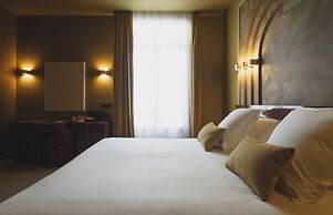 Gounod Hotel