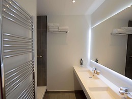 Ibis Paris Canal Saint Martin